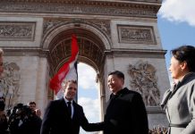 फ्रान्स र चीनबीच ४० खर्बको व्यापार सम्झौता, चीनले ३०० एयरबस जहाज किन्ने