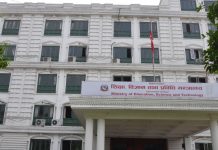 अस्थायी शिक्षकहरुलाई बिदा गर्दै सरकार