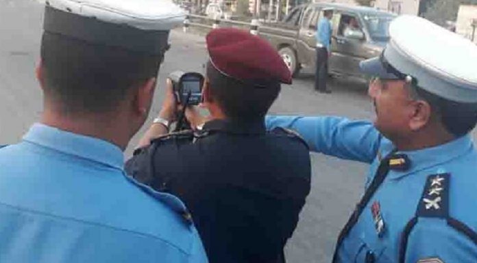 तीव्र गतिमा चलाउने ९४० चालक कारवाहीमा